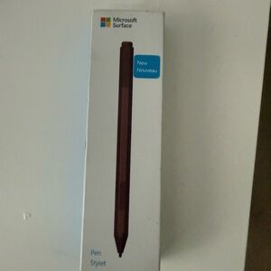 Microsoft Surface Pen in White Packaging